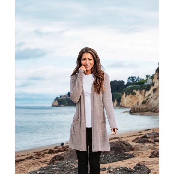 Barefoot Dreams Cardigan CozyChic Ultra Lite - Picture 2 of 15